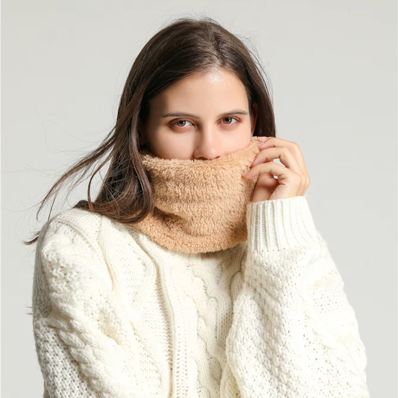 Neck Gaiter Fleece - غطاء رقبة شتوي ناعم من قماش